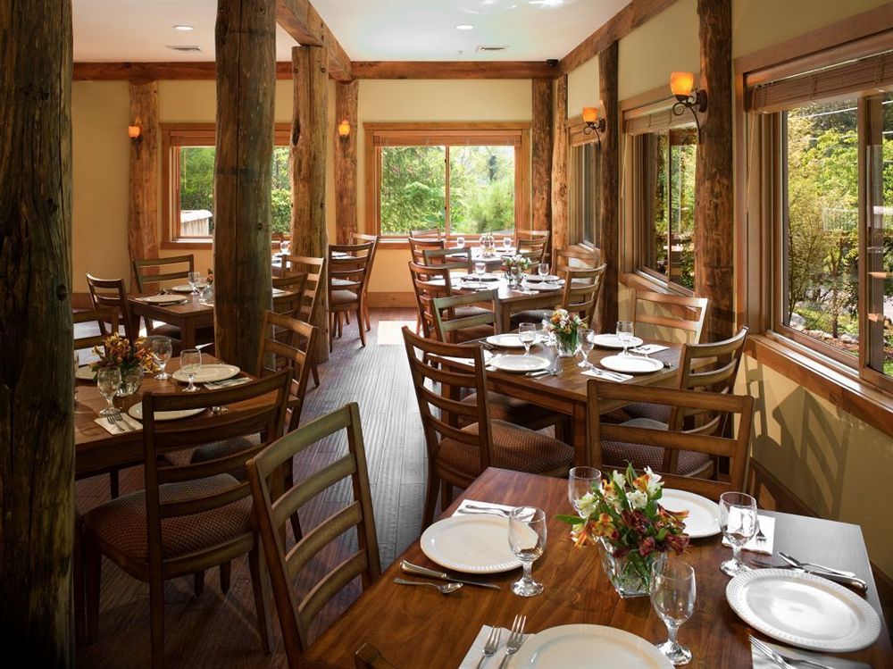 The Esmeralda Inn And Restaurant Chimney Rock Restaurant bilde